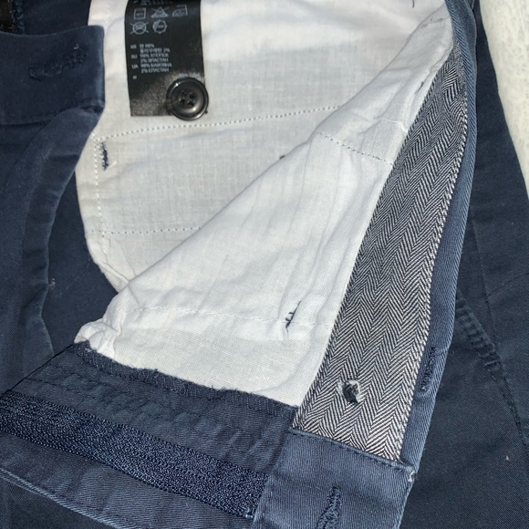 🔥H&M blue jeans with extra button (size 32) - Picture 4 of 5